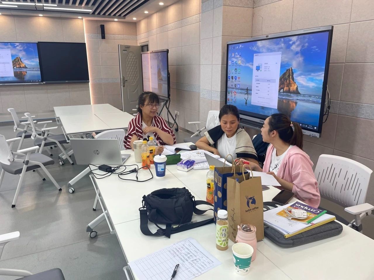 云经管肖虹团队在第五届全国高校教师教学创新大赛中荣获三等奖‼️ 第 6 张
