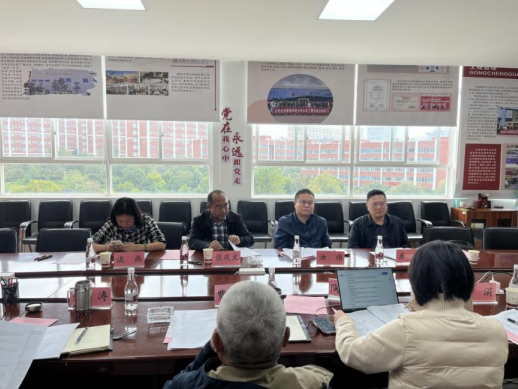 屏幕截图 2025-10-31 132048.png 屏幕截图 2025-10-31 132048.png