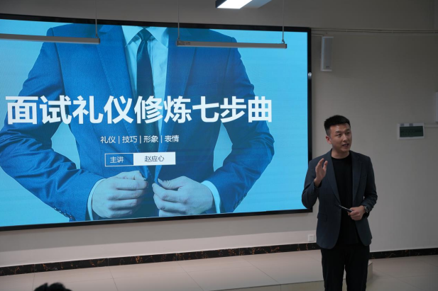 屏幕截图 2025-12-02 190259.png 屏幕截图 2025-12-02 190259.png