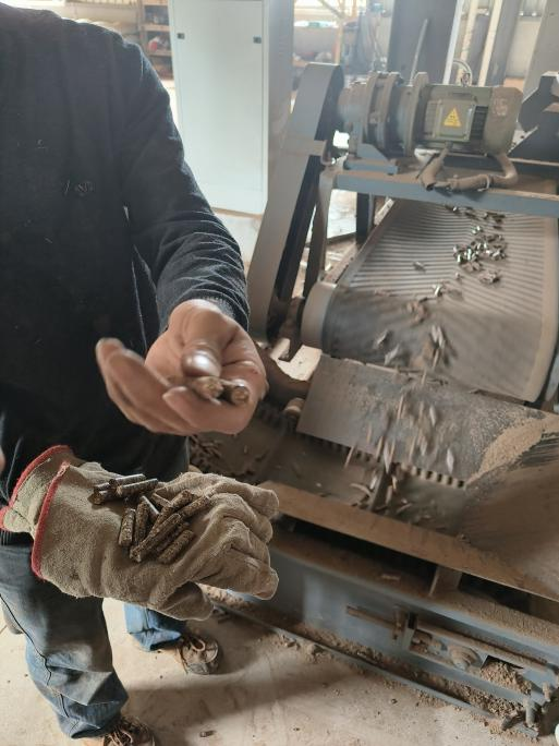 暑期社会实践 | 生物质燃料颗粒+自动化烘烤：烟草加工迈向“零碳”未来 第 13 张