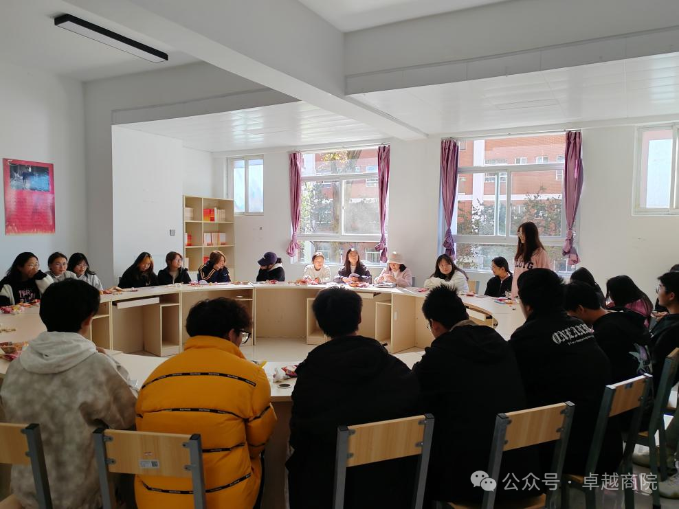 20级电子商务校友返校，助力24级新生社会实践与职业规划 第 2 张