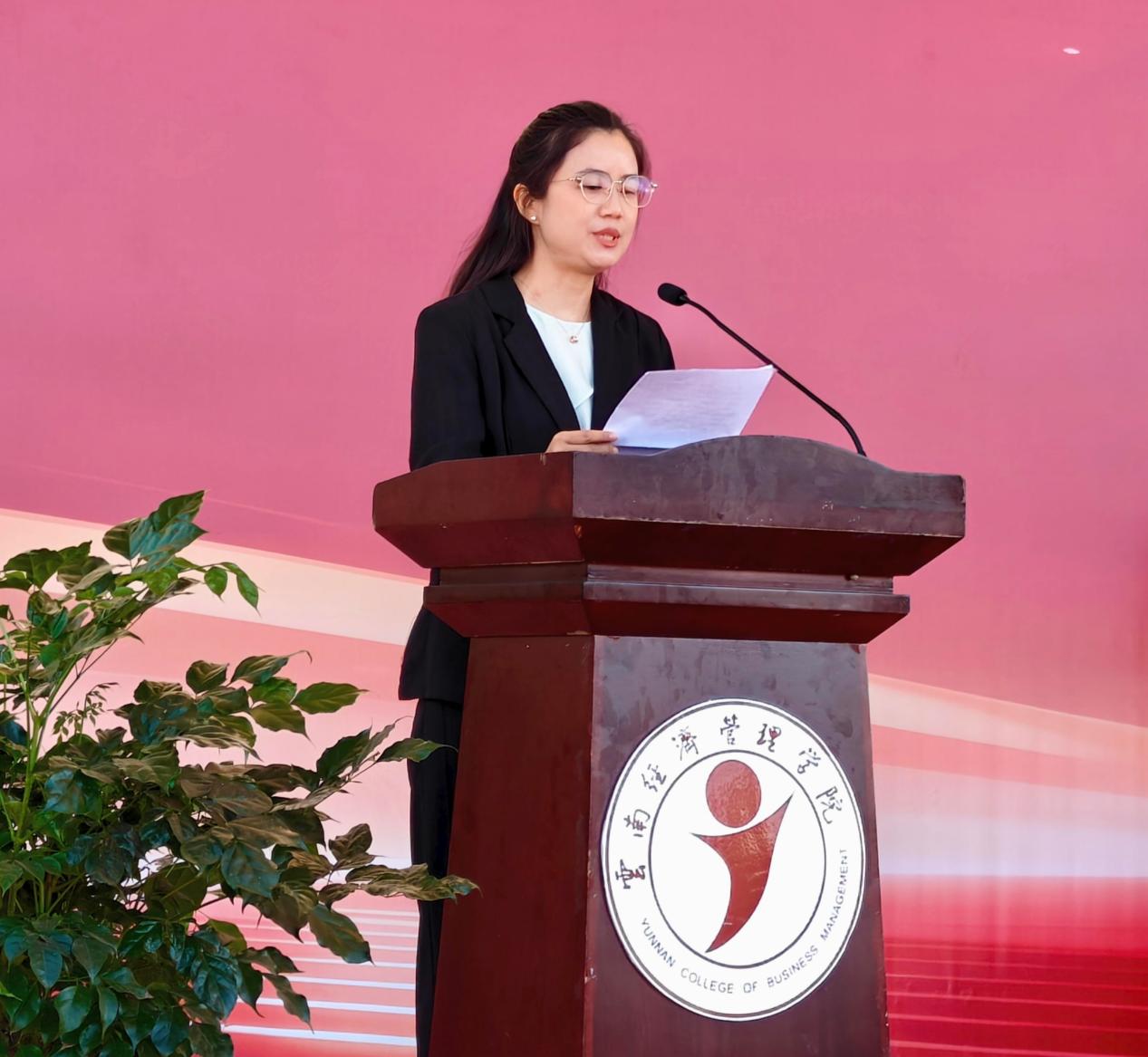 4.jpeg 4.jpeg